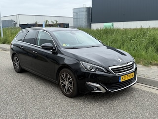 Peugeot 308 SW 2.0 BlueHDI Blue Lease Premium Panoramadak / Trekhaak / Goed onderhouden.