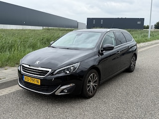 Peugeot 308 SW 2.0 BlueHDI Blue Lease Premium Panoramadak / Trekhaak / Goed onderhouden.