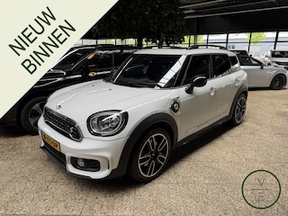 Mini Countryman 1.5 Cooper S E ALL4 Chili | Pano | Camera | JCW Velgen | Leder |