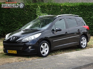 Peugeot 207 SW 1.6 VTi XS met Pano en Trekhaak