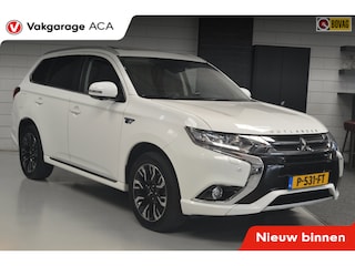Mitsubishi Outlander 2.0 PHEV instyle // TREKHAAK // LEDER // CAMERA // OPEN DAK // NAVI //
