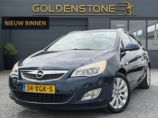 Opel Astra Sports Tourer 1.4 Turbo Cosmo 1e Eigenaar,Navi,Trekhaak,6 Bak,141pk,Airco,Cruise,Lm velgen,Recent beurt gehad,Comfortstoelen,Pdc,N.A.P,Nieuwe 4x Banden,Apk tot 07-2027