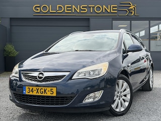 Opel Astra Sports Tourer 1.4 Turbo Cosmo 1e Eigenaar,Navi,Trekhaak,6 Bak,141pk,Airco,Cruise,Lm velgen,Recent beurt gehad,Comfortstoelen,Pdc,N.A.P,Nieuwe 4x Banden,Apk tot 07-2027