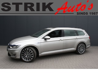 Volkswagen Passat Variant 1.4 TSI GTE Highline - 19"- CAMERA - PANORAMA-SCHUIFDAK - MASSAGE STOELEN - PDC