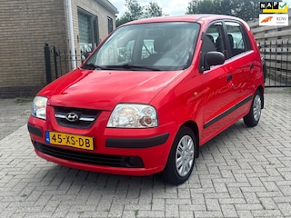 Hyundai Atos 1.1i Active Young | lage km | airco ijskoud | nieuwe apk | boekjes aanwezig !