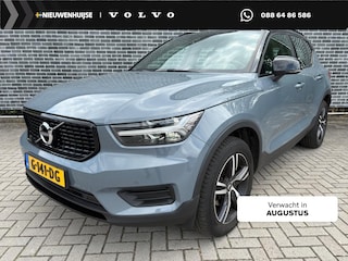 Volvo XC40 1.5 T3 R-Design | Trekhaak | Achteruitrijcamera | Parkeersensoren | Parkeerverwarming | Keyless Entry | Elektrische Achterklep | Stoelverwarming voor en achter | Navigatie | LED Koplampen | Cruise Control | DAB