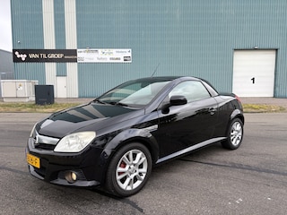 Opel Tigra TwinTop 1.4-16V Cosmo Automaat 90 PK.
