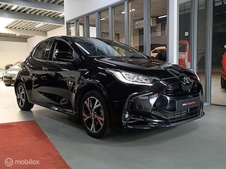 Toyota Yaris 1.5 Hybrid AUTOMAAR Executive