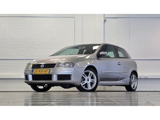 Fiat Stilo 2.4i 20V Abarth 170pk 17" LM Nieuwe APK Garantie