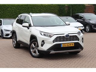 Toyota RAV4 2.5 Hybrid Style / Trekhaak / Camera / Leder / Keyless / 18'' / CarPlay / Stoelverwarming / DAB / ACC / Rijstrooksensor