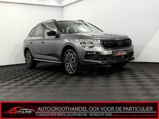 Skoda Kamiq 1.0 TSI Black Pack Camera, Apple carplay, Stoelverwarming, Airco, Keyless start, Virtual desk, Cruise control adaptief, 17 Inch velgen, 2 jaar garantie