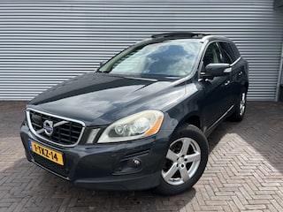 Volvo XC60 2.4D Summum PANORAMADAK!