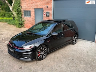 Volkswagen Golf 2.0 TSI GTI Performance l Panodak l Dynaudio l Adaptive Cruise Control l Apple CarPlay l Camera