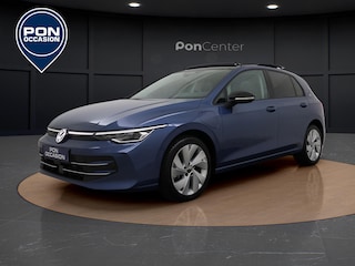 Volkswagen Golf 1.5 eHybrid Life Edition | Pano Dak | Trekhaak | Camera | Side Assist | ACC | Stuur-/Stoelverwarming | Spiegelpakket | Getint Glas | 17'' |
