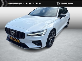 Volvo V60 2.0 B3 R-Design | Panoramadak | Trekhaak | Harman Kardon Audio | Achteruitrijcamera | Parkeersensoren | Stoelverwarming voor en achter | Parkeerverwarming | Keyless Entry | Elektrische Achterklep | Elektrisch Verstelbare Voorstoelen | Navigatie | Apple Carplay | Android Auto