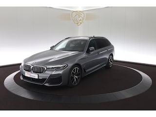 BMW 5-serie Touring 520d 190pk -M Sport / Pano / Shadow Line-