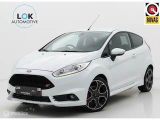 Ford Fiesta 1.6 ST200 LED|AIRCO|STOELVERW|200PK|LEDER
