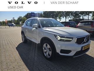 Volvo XC40 T4 Momentum | Trekhaak | Dealer onderhouden | Keyless Entry | All Season banden