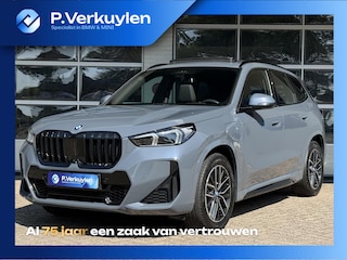 BMW X1 xDrive25e M SPORT | PANORAMA | TREKHAAK | LEDER | HEAD UP | ELEKTR. STOELEN | 360 CAMERA |
