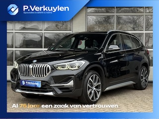 BMW X1 sDrive20i VDL Nedcar Edition | PANORAMA | 19 INCH LM VELGEN | SPORTSTOELEN | ADAPT. CRUISE | SPORTSTOELEN | CAMERA |