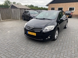 Toyota Auris 1.6AspirationAUTOMAAT CLIMA PARKEERSENSOR TREKHAAK