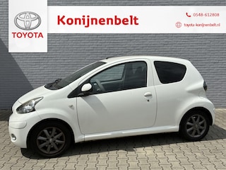 Toyota Aygo 1.0-12V Dynamic Navigator 3-deurs | NL auto | Navi | Airco