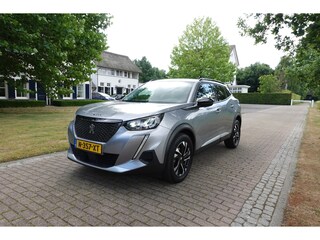 Peugeot 2008 1.2 PureTech Allure | LED | NAVI | CarPlay | Cruise Control |