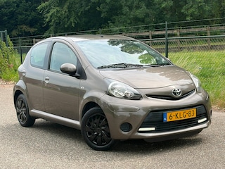 Toyota Aygo 1.0 VVT-i Aspiration /Uniek/Carplay/Camera/Airco/