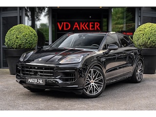 Porsche Cayenne E-Hybrid SportDesign Zwart | Luchtvering | 22 Inch | 360° Camera | Adapt. Sportstoelen