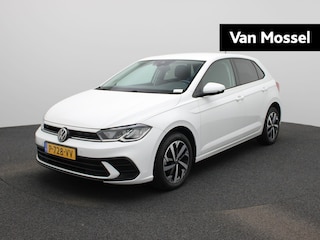 Volkswagen Polo 1.0 TSI Life Business | Apple carplay/android auto | Adaptive cruise control | Draadloze telefoonlader | Navigatie | Parkeersensoren voor en achter | Rijstrooksensor | Start/stop systeem | Vermoeidheidsherkenning | Voorstoelen verwarmbaar |