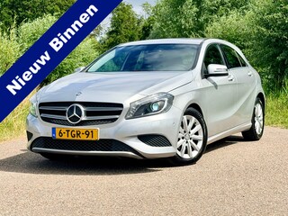 Mercedes-Benz A-klasse 180 Navi Airco LMV PDC Xenon 122PK Trekhaak Cruise Control NAP Perfect Onderhouden NAP