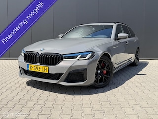 BMW 5-serie Touring 530i Touring M-pakket/Pano/Exklusivleder/Trekhaak/Laser