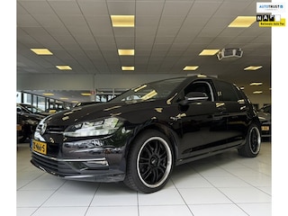 Volkswagen Golf 7.5 1.0 TSI Comfortline Business R-Line/Apple Carplay/Alcantara/Helix soundsystem/LED/Cruise/Navi