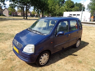 Opel Agila met nieuwe a p k