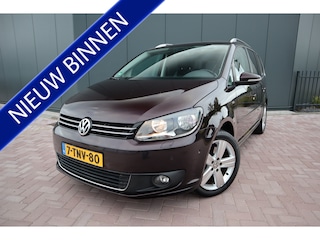 Volkswagen Touran 1.4 TSI Comfortline Life 7p. Automaat Panoramadak Stoelverwarming Navigatie Trekhaak Etc.