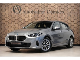 BMW 120i HYBRID NW MODEL *Sportpakket* Sportleder/Navi/Camera/Apple Carplay