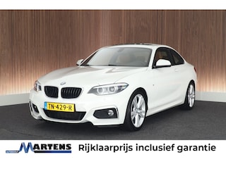 BMW 2-serie Coupé 220i 184pk High Executive M-Sport Panoramadak Leder LED Stoelverwarming Navigatie