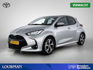 Toyota Yaris 1.5 Hybrid 115 Dynamic Comfort Pack | BTW voertuig | Stoel+stuurverwarming | Parkeersensoren voor+achter | Dodehoek detectie | Draadloze telefoonlader | Apple CarPlay/Android Auto | Cruise Control Adaptive |