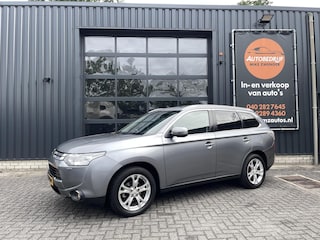 Mitsubishi Outlander 2.0 Instyle AUT. 7-PEROONS|LEER|TREKHAAK|CAMERA|SCHUIFDAK|STOELVERWARMING|ROCKFORD FOSGATE
