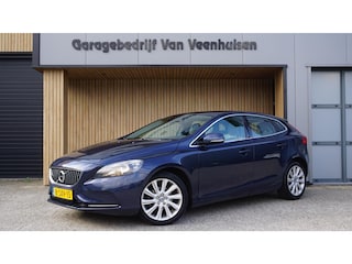 Volvo V40 1.6 115pk D2 Summum Leder Clima 17 inch LM Stoelverw. *NL auto* Pdc Cruise *122344km*