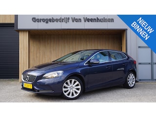 Volvo V40 1.6 115pk D2 Summum Leder Clima 17 inch LM Stoelverw. *NL auto* Pdc Cruise *122344km*