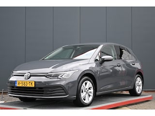 Volkswagen Golf 1.0 eTSI Life Business