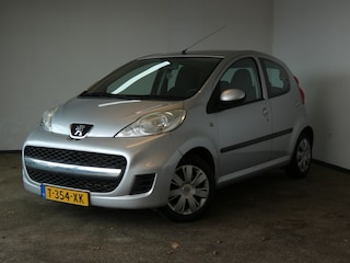 Peugeot 107 1.0-12V XR