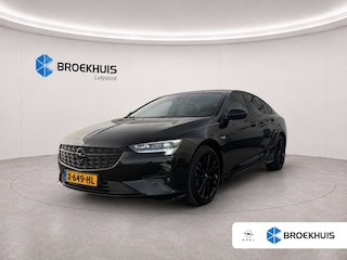 Opel Insignia Grand Sport 2.0 TURBO 200PK ULTIMATE GS-LINE AUTOMAAT / NAVI / LEDER / CLIMA / LED / AGR / PDC / 20" LMV / CAMERA / KEYLESS / ALCANTARA / SCHUIF-KANTELDAK / WINTERPAKKET / OPC-LINE / TREKHAAK / CRUISECONTROL / UNIEK  !!