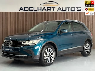 Volkswagen Tiguan 1.5 TSI Elegance Automaat / Navigatie full map / Camera / Adaptive Cruise / Climate control