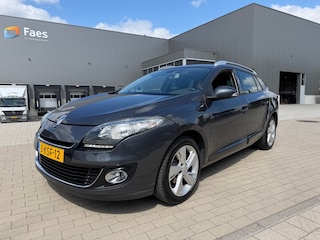 Renault Mégane Estate 1.6 Authentique / navi / keylesgo