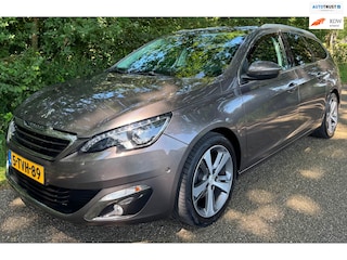 Peugeot 308 SW 1.2 e-THP Première 2014 NAP PANO CLIMA NIEUWE DISTRIBUTIERIEM