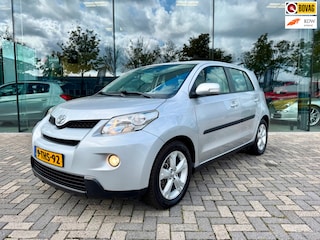 Toyota Urban Cruiser 1.3 VVT-i Dynamic, Climate, PDC, Navi, Bluetooth