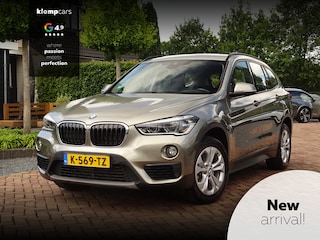 BMW X1 xDrive20i Essential | Trekhaak | acht.Camera! | 4x4| Verst. A-bank | Topstaat!