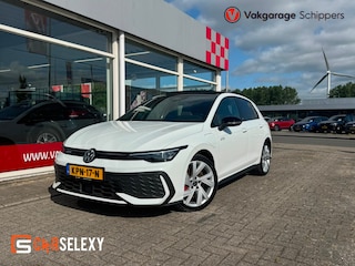 Volkswagen Golf 1.5 eHybrid GTE|BlackStyle|IQ Light|Stoelverw|Ambient|Bergamo Velgen|